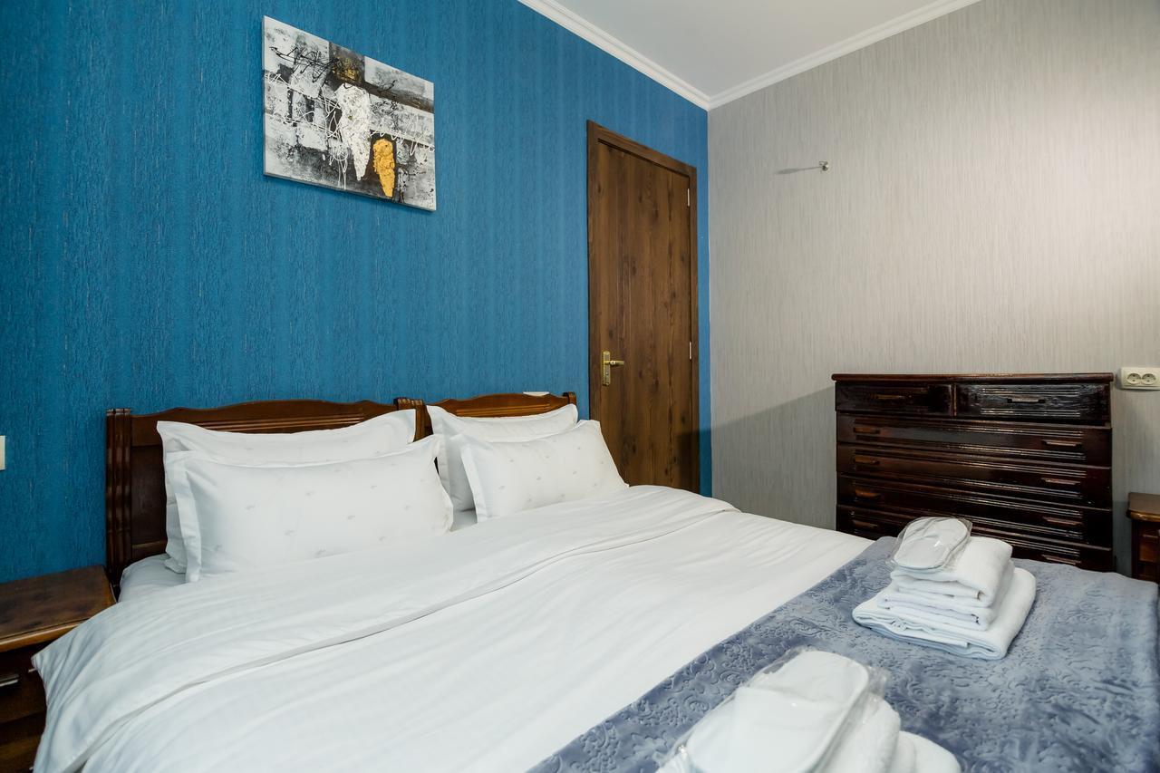 טביליסי Big Family Guest House מראה חיצוני תמונה