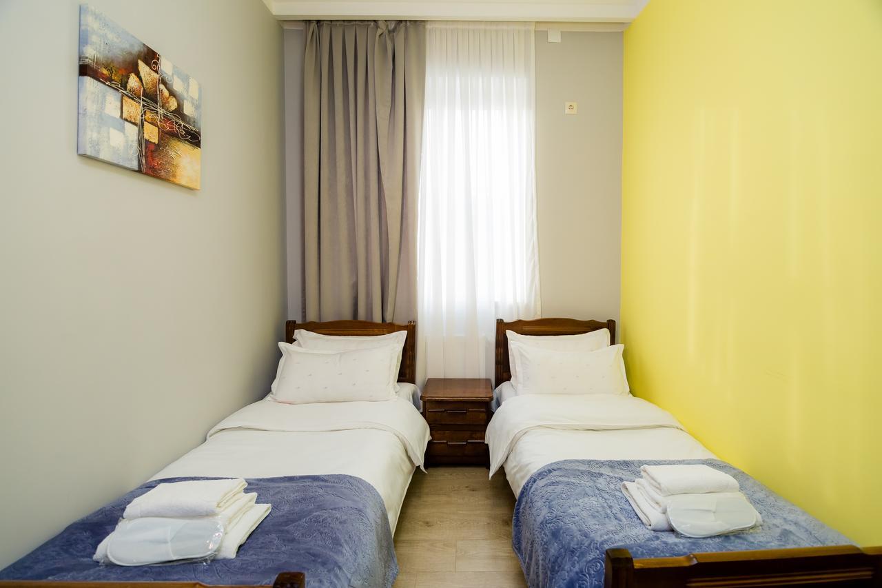 טביליסי Big Family Guest House מראה חיצוני תמונה
