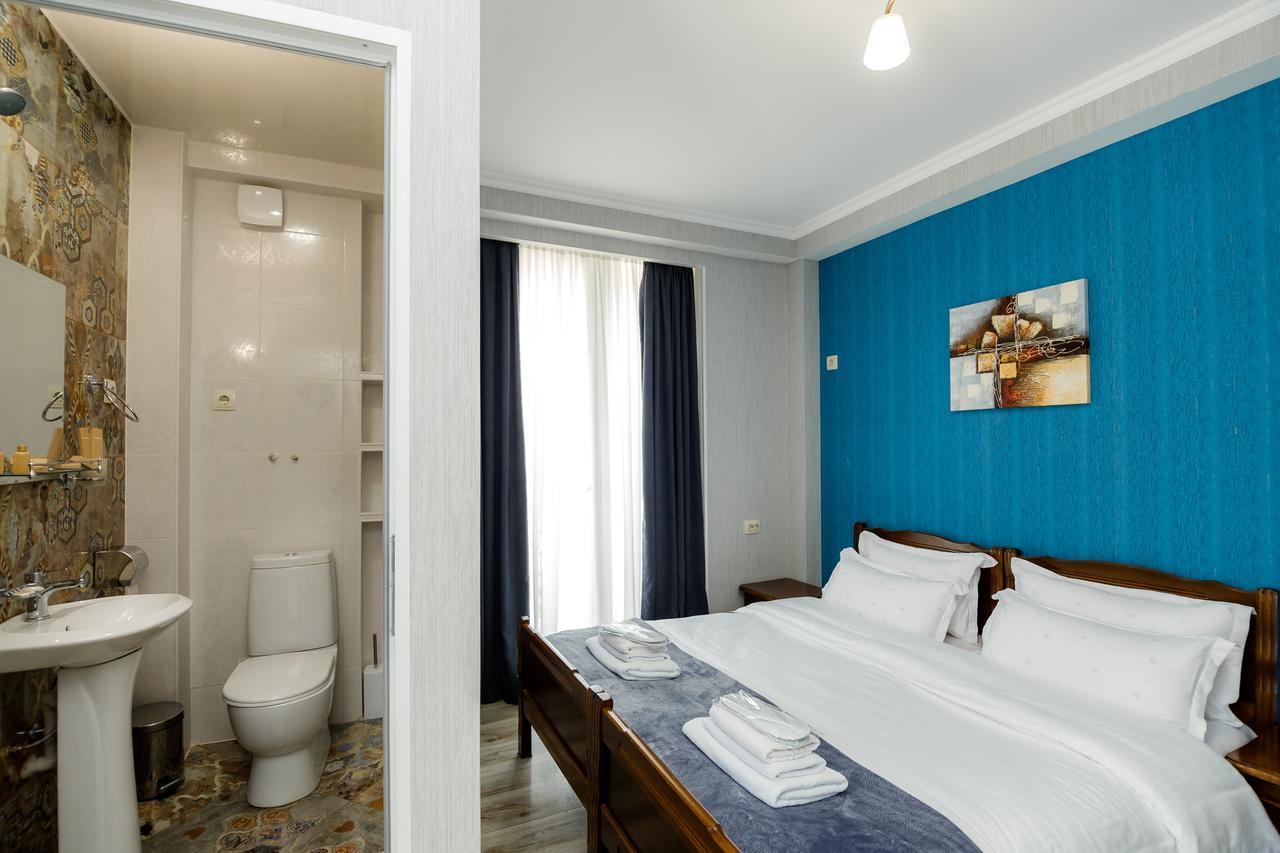טביליסי Big Family Guest House מראה חיצוני תמונה