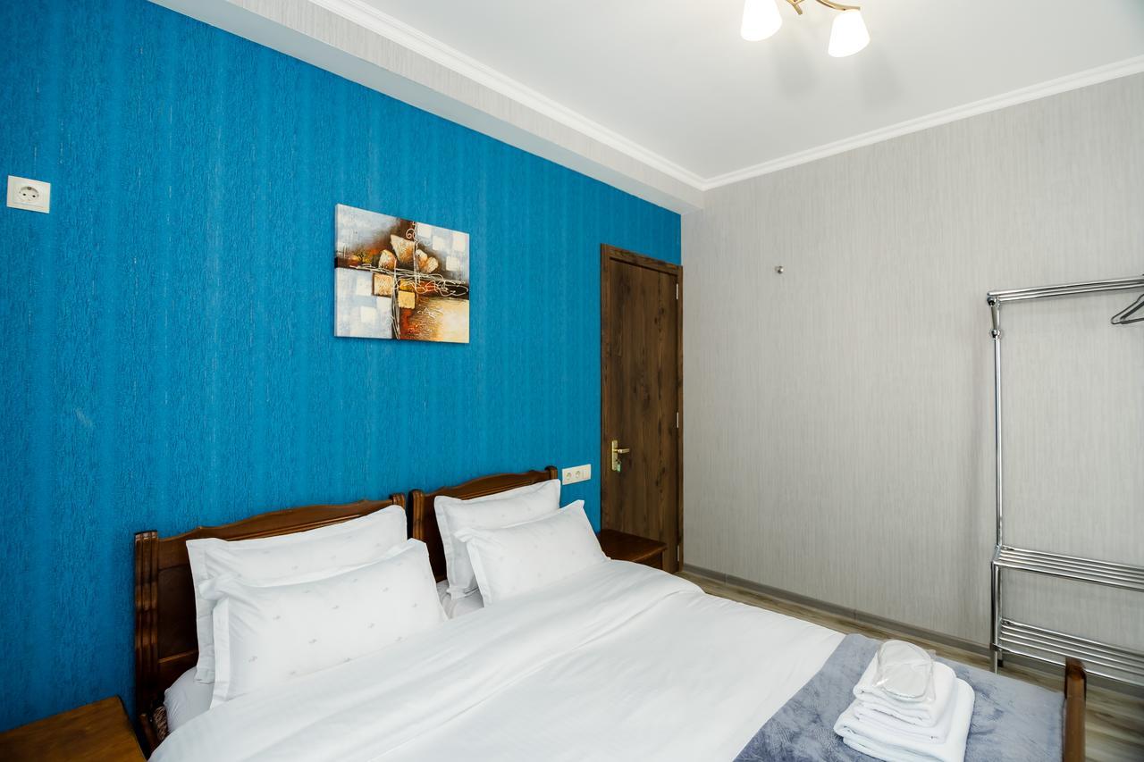 טביליסי Big Family Guest House מראה חיצוני תמונה