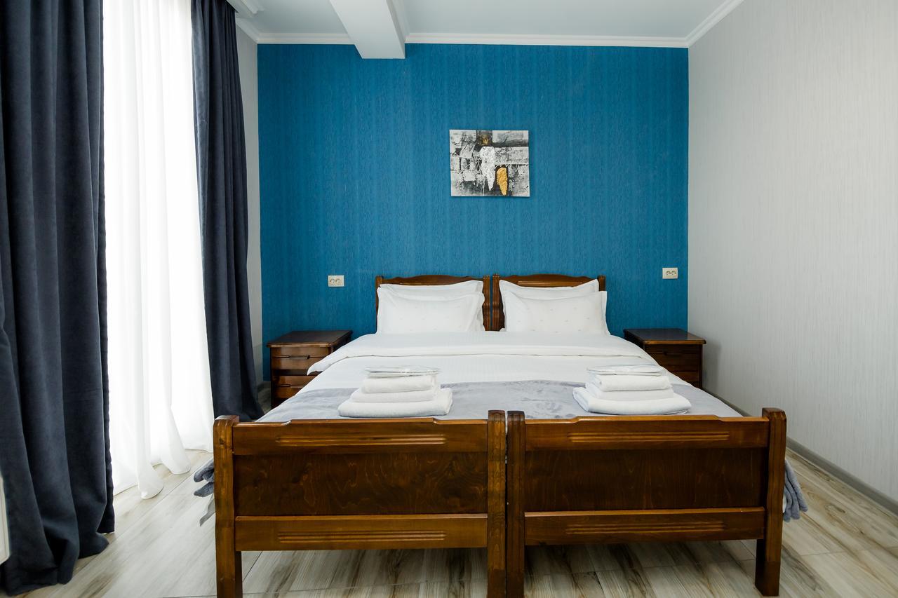 טביליסי Big Family Guest House מראה חיצוני תמונה