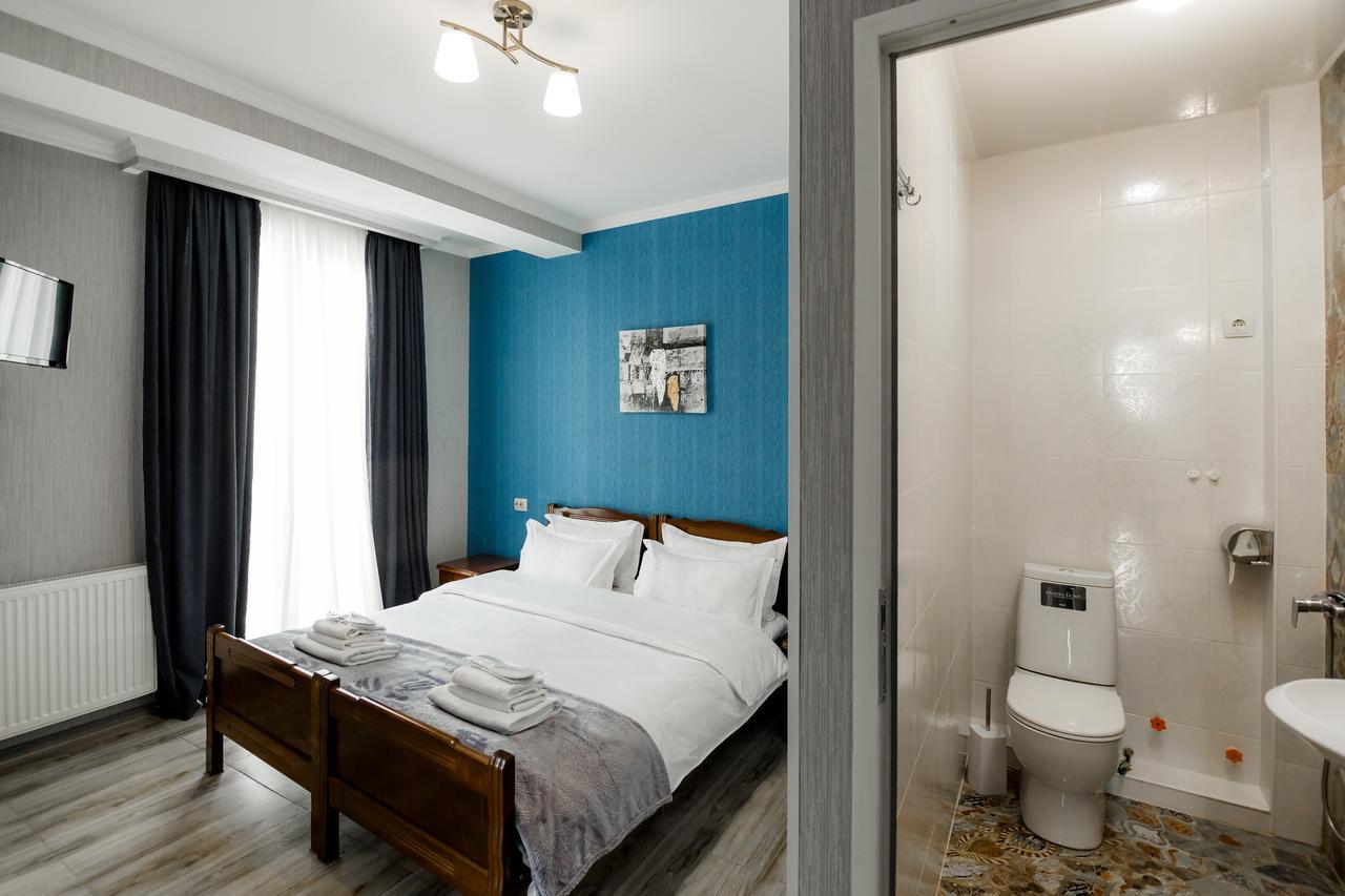 טביליסי Big Family Guest House מראה חיצוני תמונה