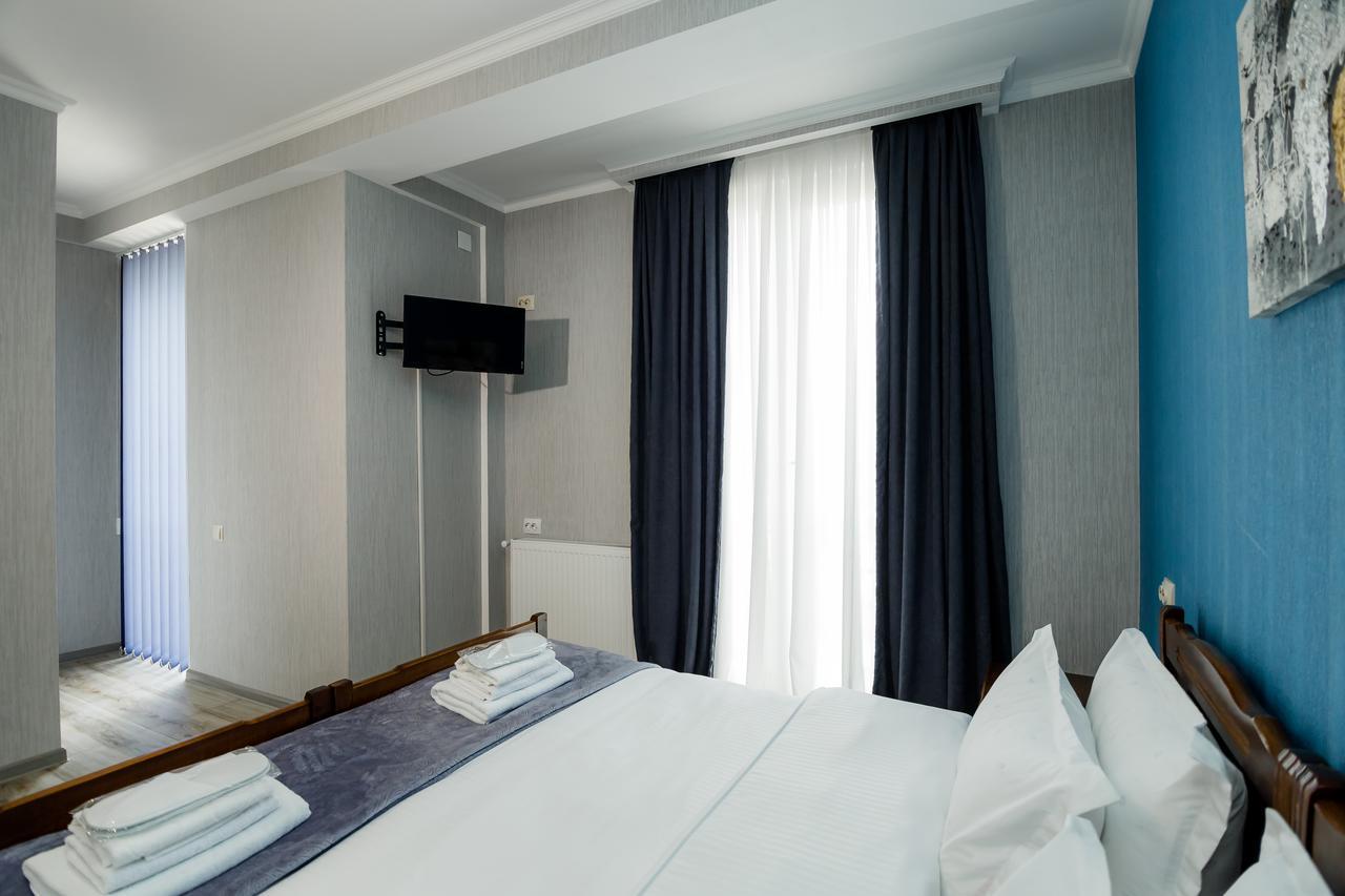 טביליסי Big Family Guest House מראה חיצוני תמונה