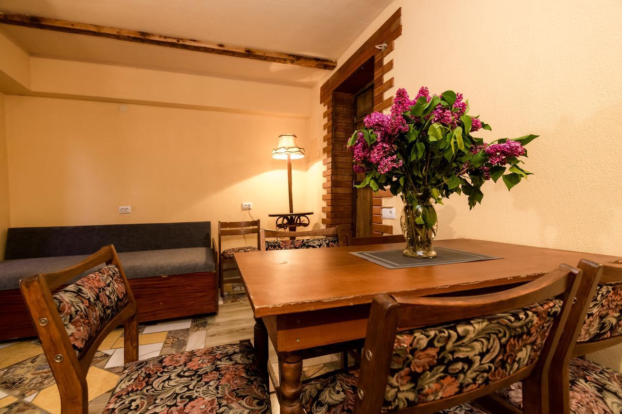 טביליסי Big Family Guest House מראה חיצוני תמונה